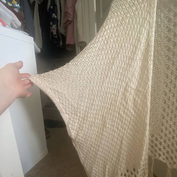 Crochet shawl - Picture 4 of 5